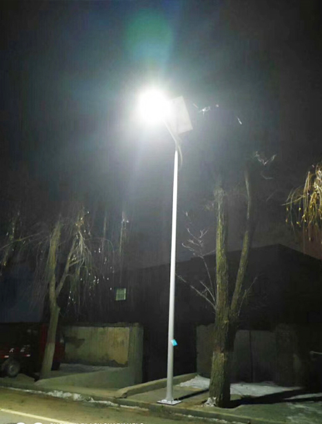 积石山县向阳街道太阳能路灯项目